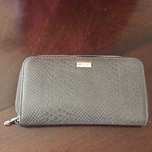 Thirtyone Wallet